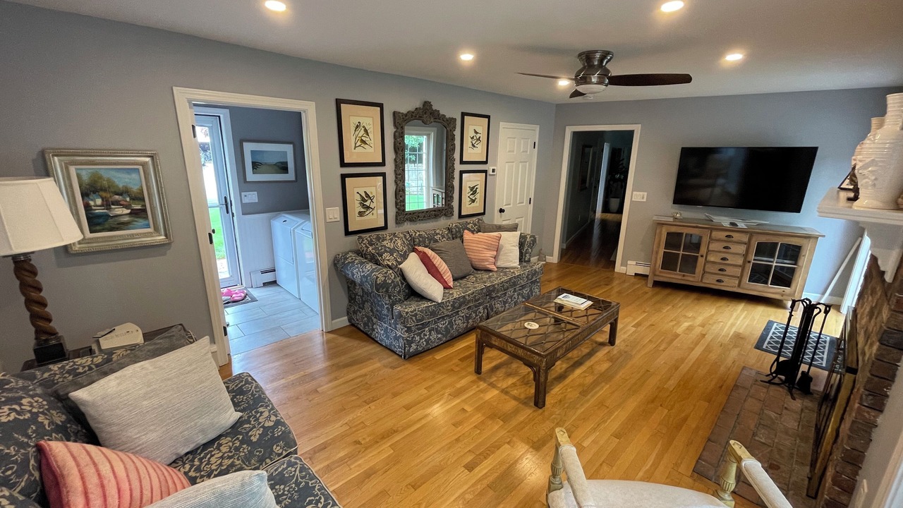 Photo of Livingroom in Osterville