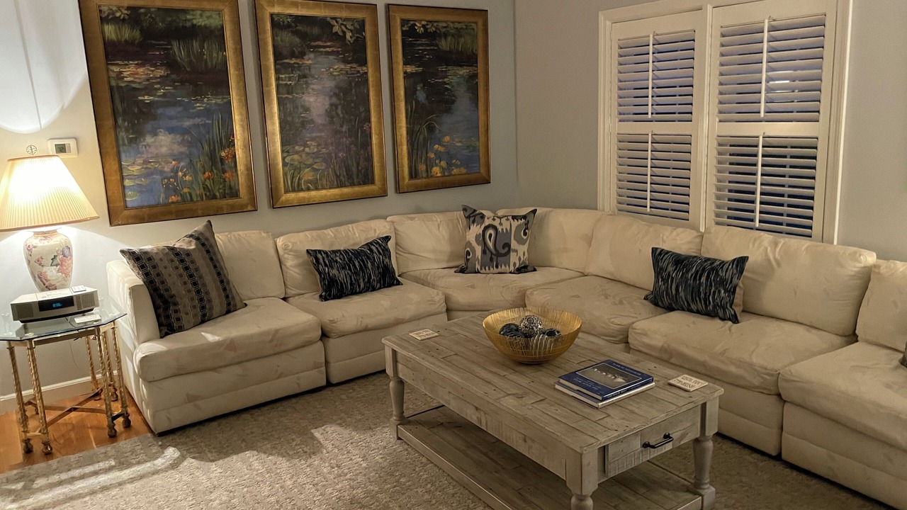 Photo of Livingroom in Osterville