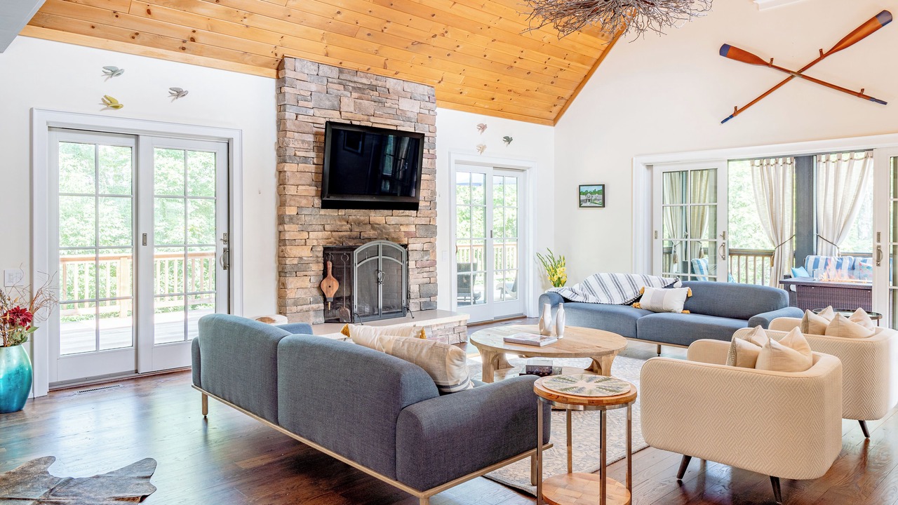 Photo of Livingroom in Copake Lake