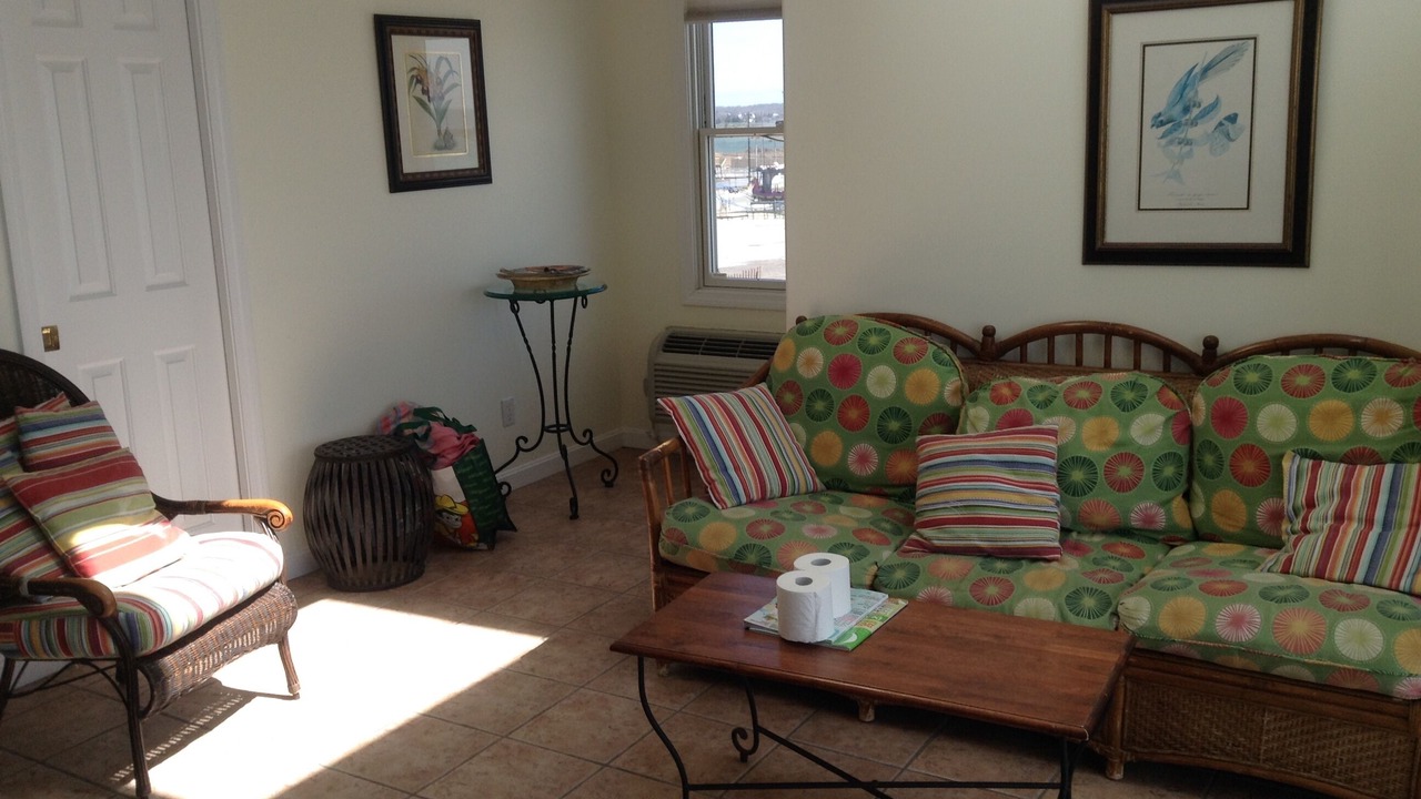 Photo of Livingroom in Misquamicut