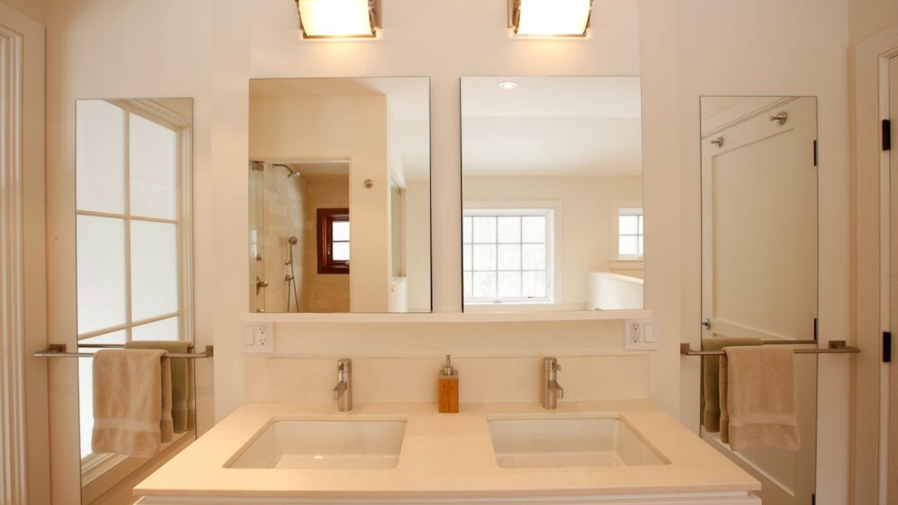 Photo of Bathroom in Lakeside