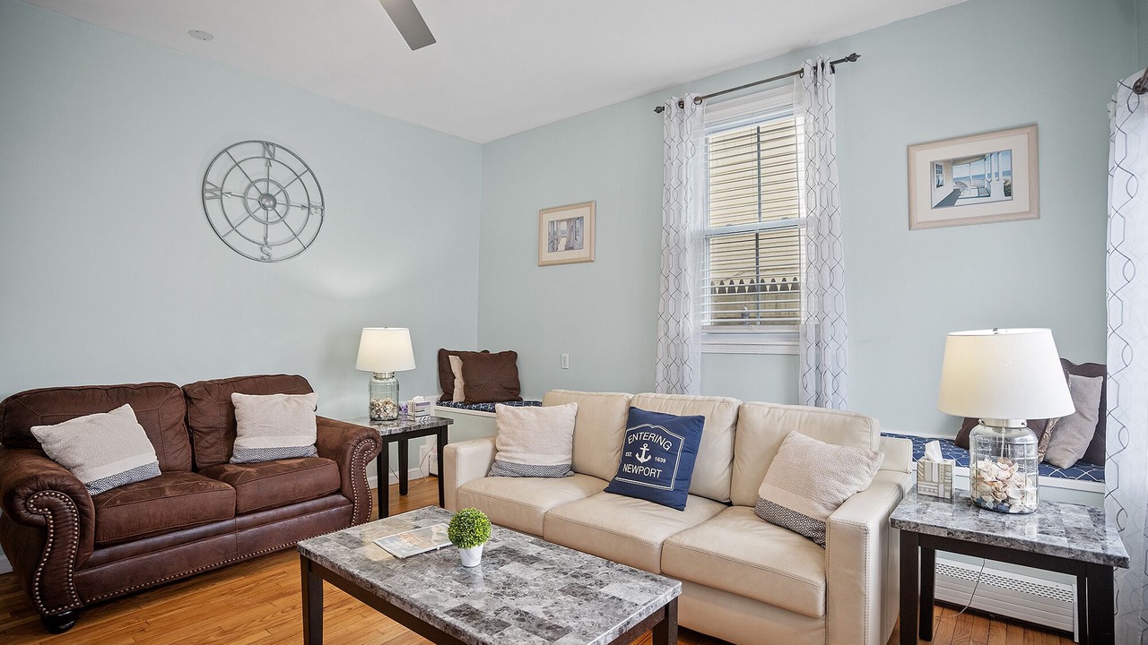 Photo of Livingroom in Yachting Village