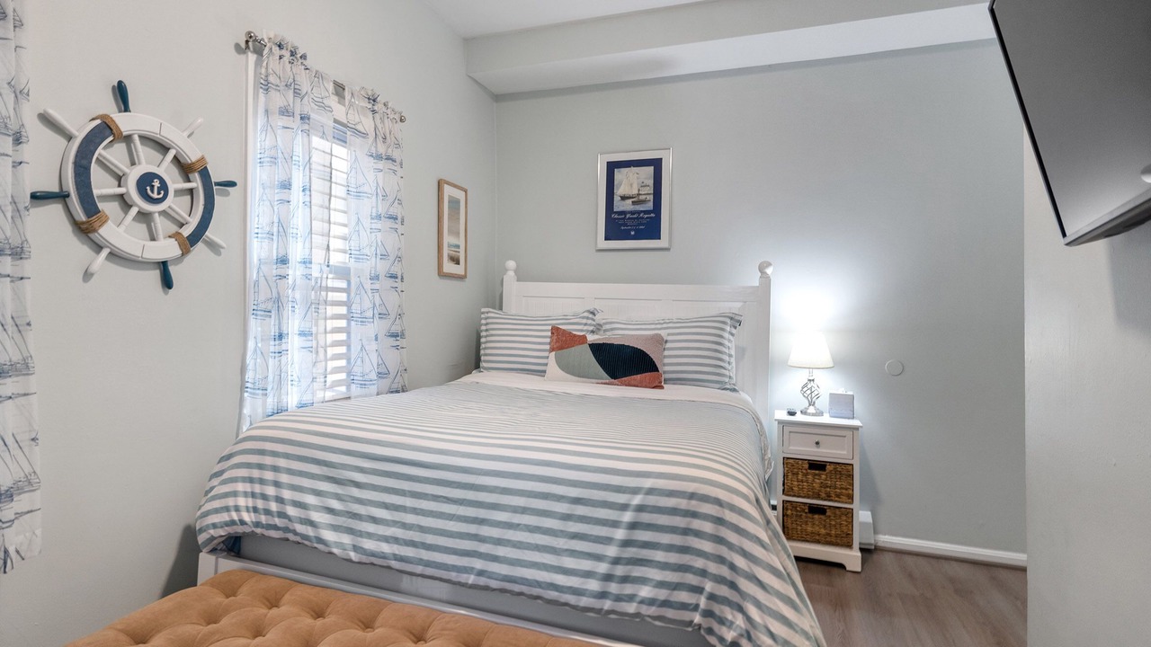 Photo of Bedroom in Yachting Village