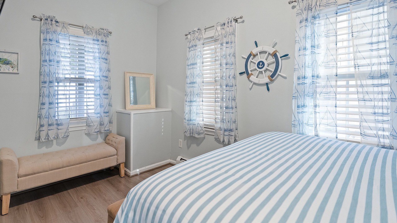 Photo of Bedroom in Yachting Village