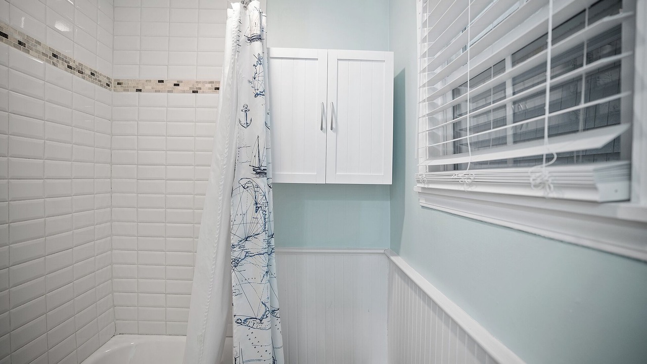Photo of Bathroom in Yachting Village
