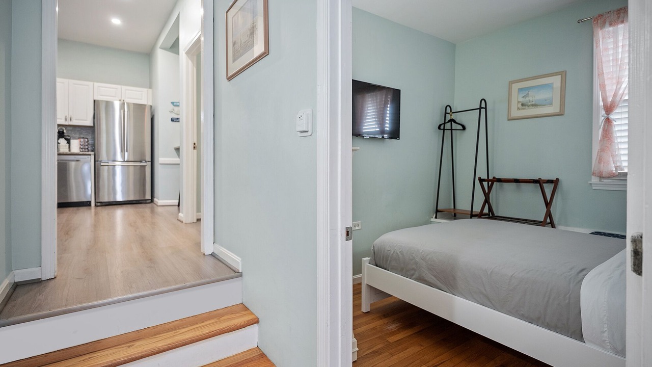 Photo of Bedroom in Yachting Village