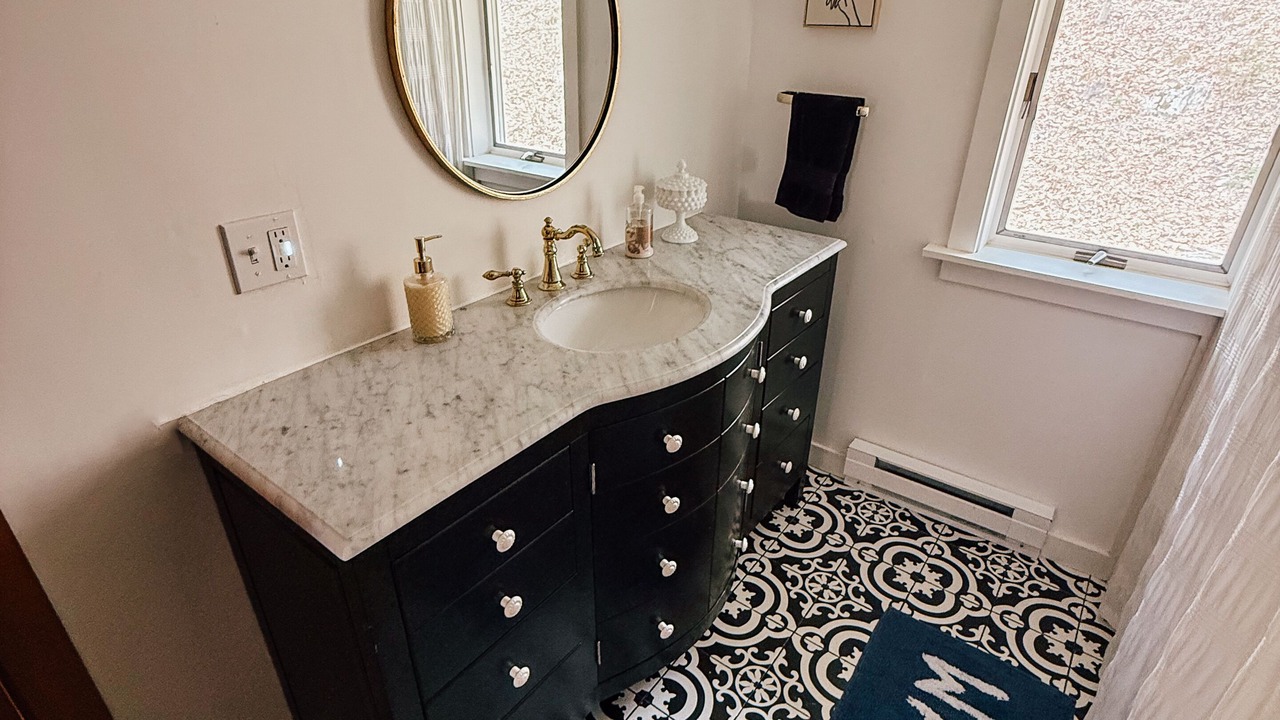 Photo of Bathroom in Hillsdale