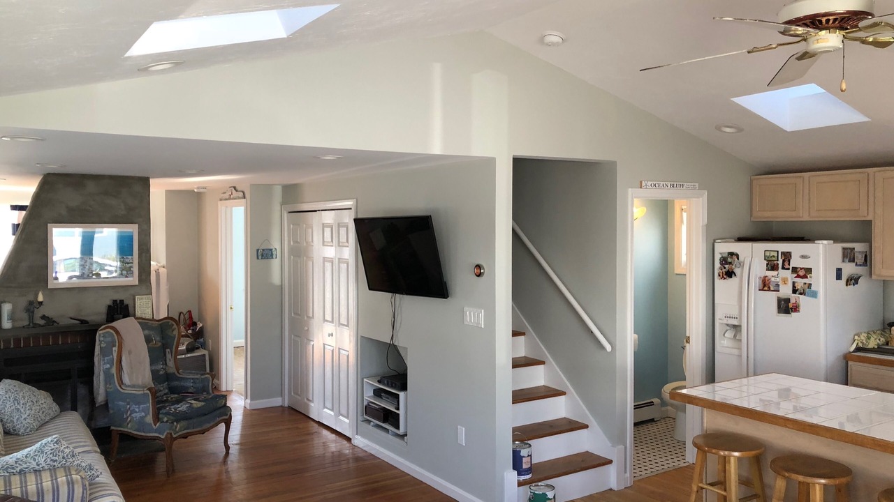 Photo of Livingroom in Ocean Bluff-Brant Rock