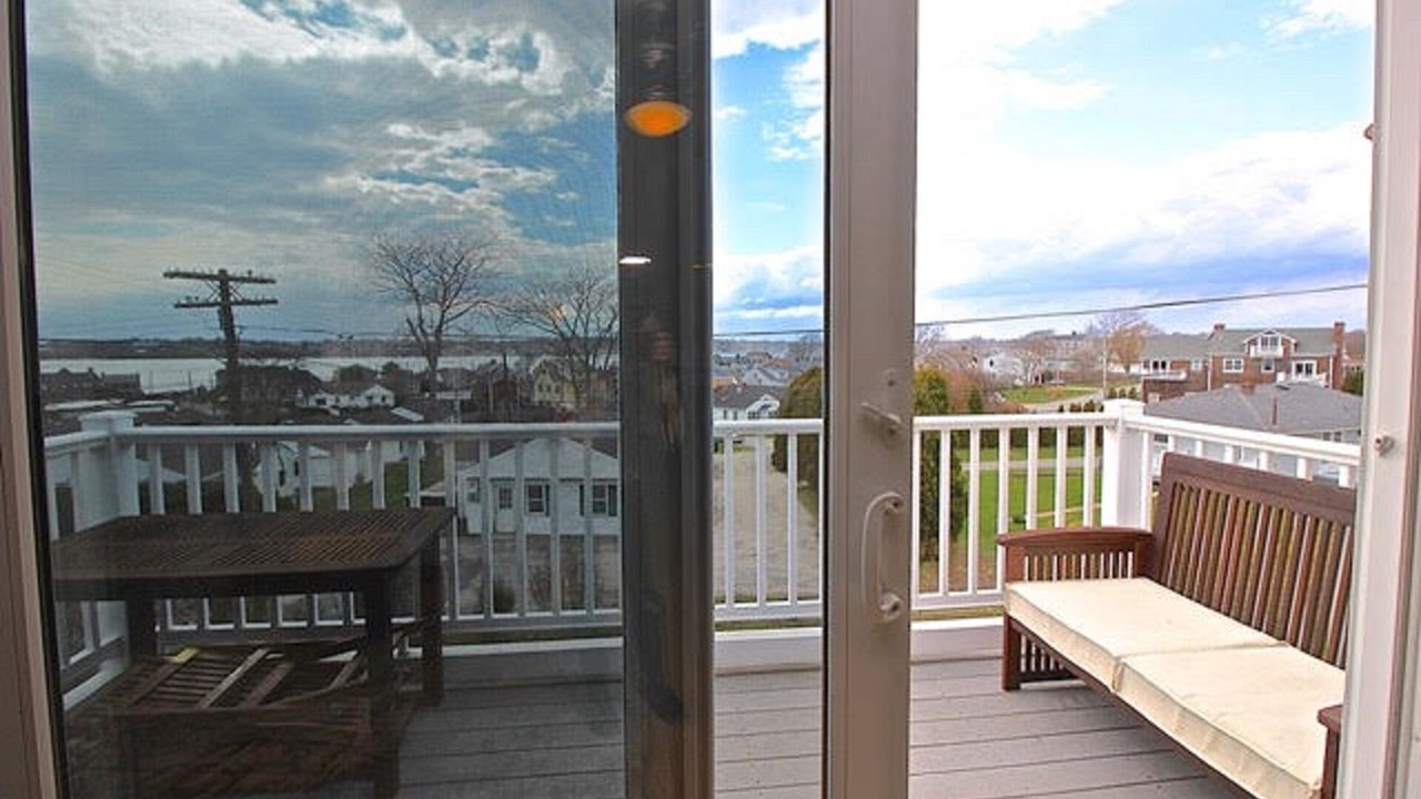 Photo of Patio Balcony in Easton's Point