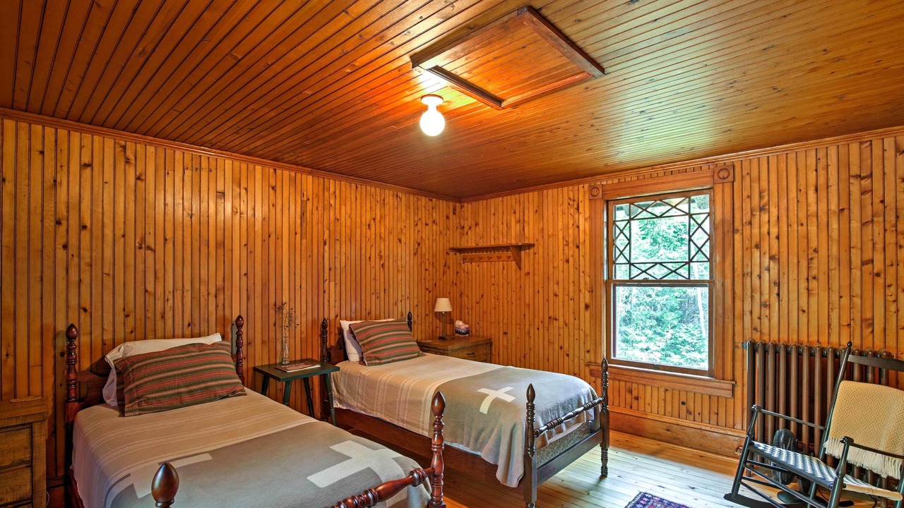Photo of Bedroom in Saranac Lake