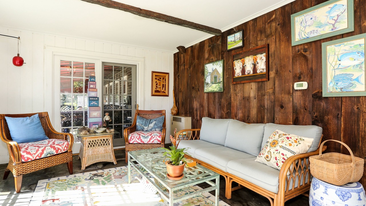 Photo of Livingroom in Marstons Mills