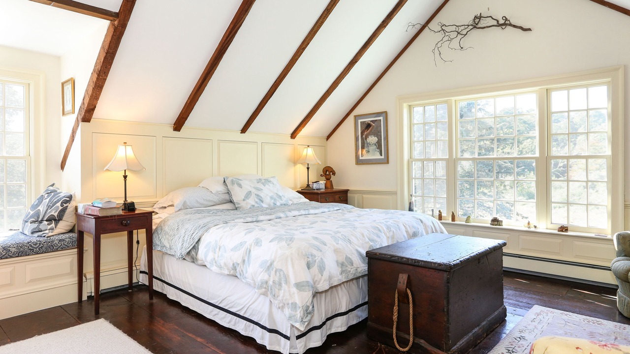 Photo of Bedroom in Marstons Mills