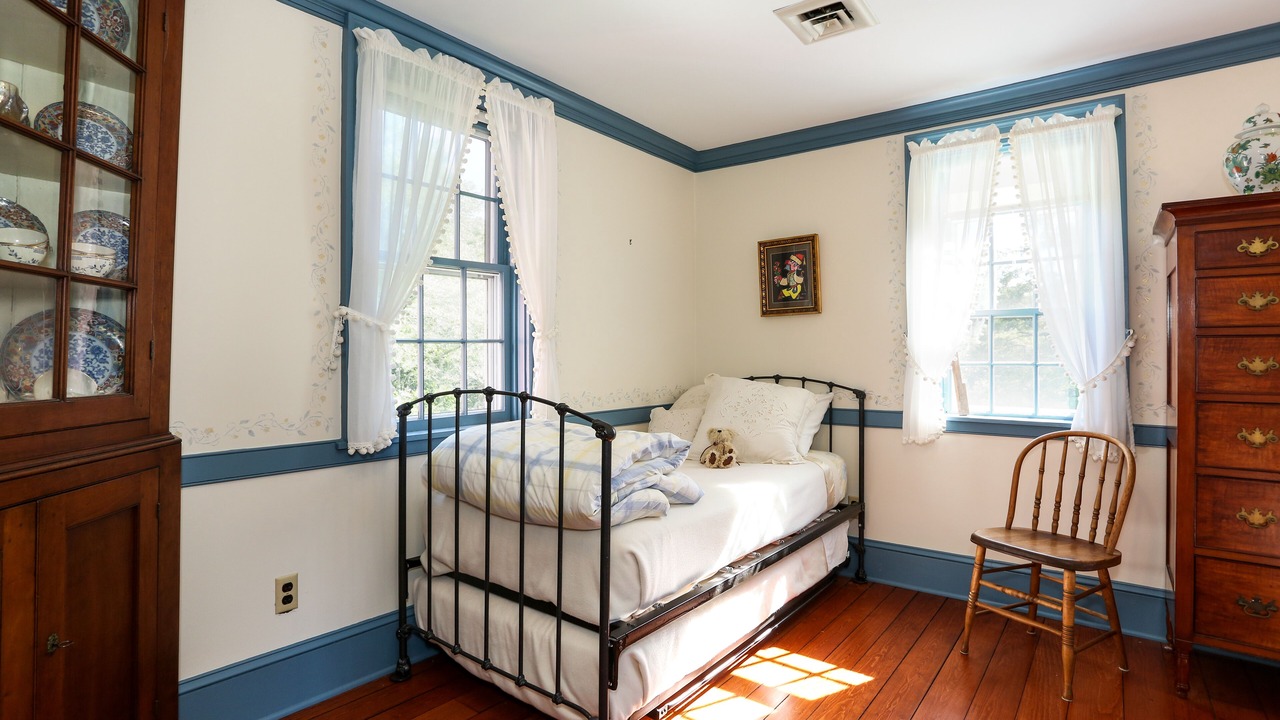 Photo of Bedroom in Marstons Mills