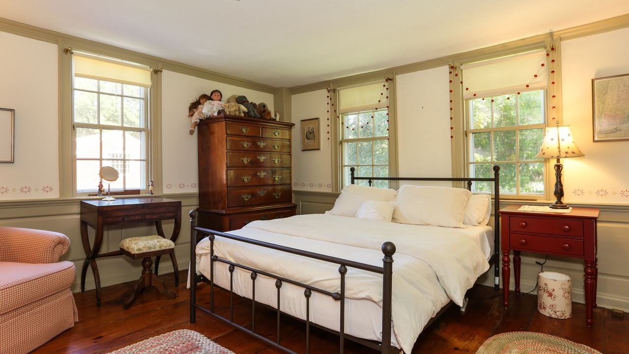Photo of Bedroom in Marstons Mills