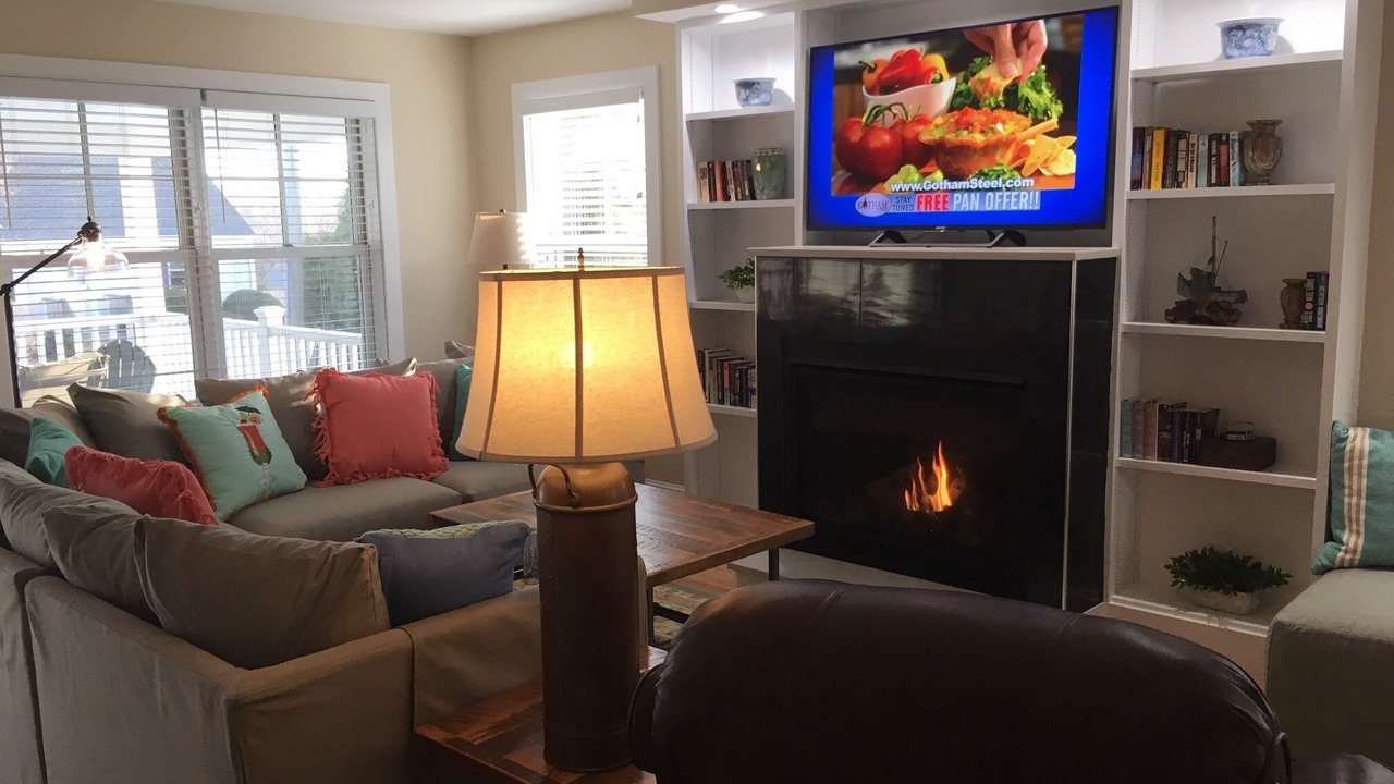 Photo of Livingroom in Newport East