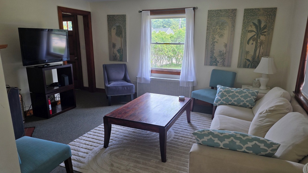 Photo of Livingroom in Westerly