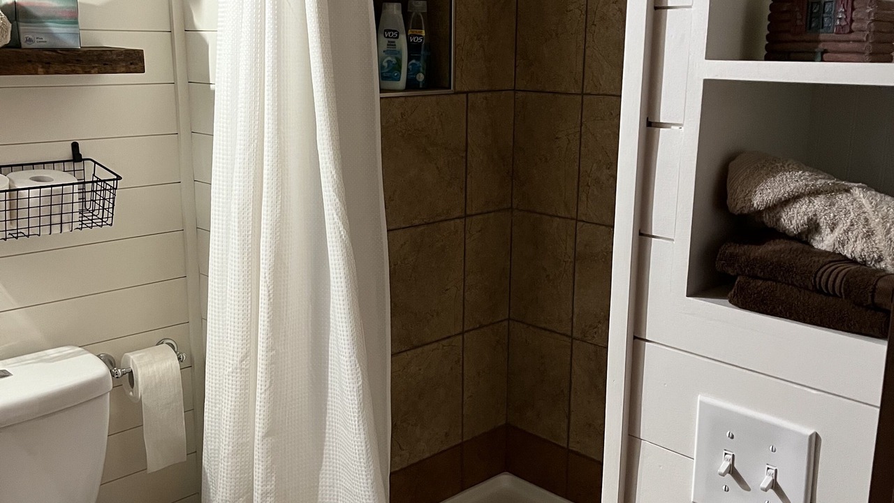Photo of Bathroom in North Pole