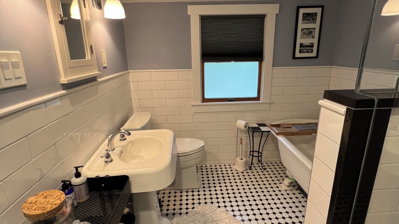 Photo of Bathroom in West Tisbury