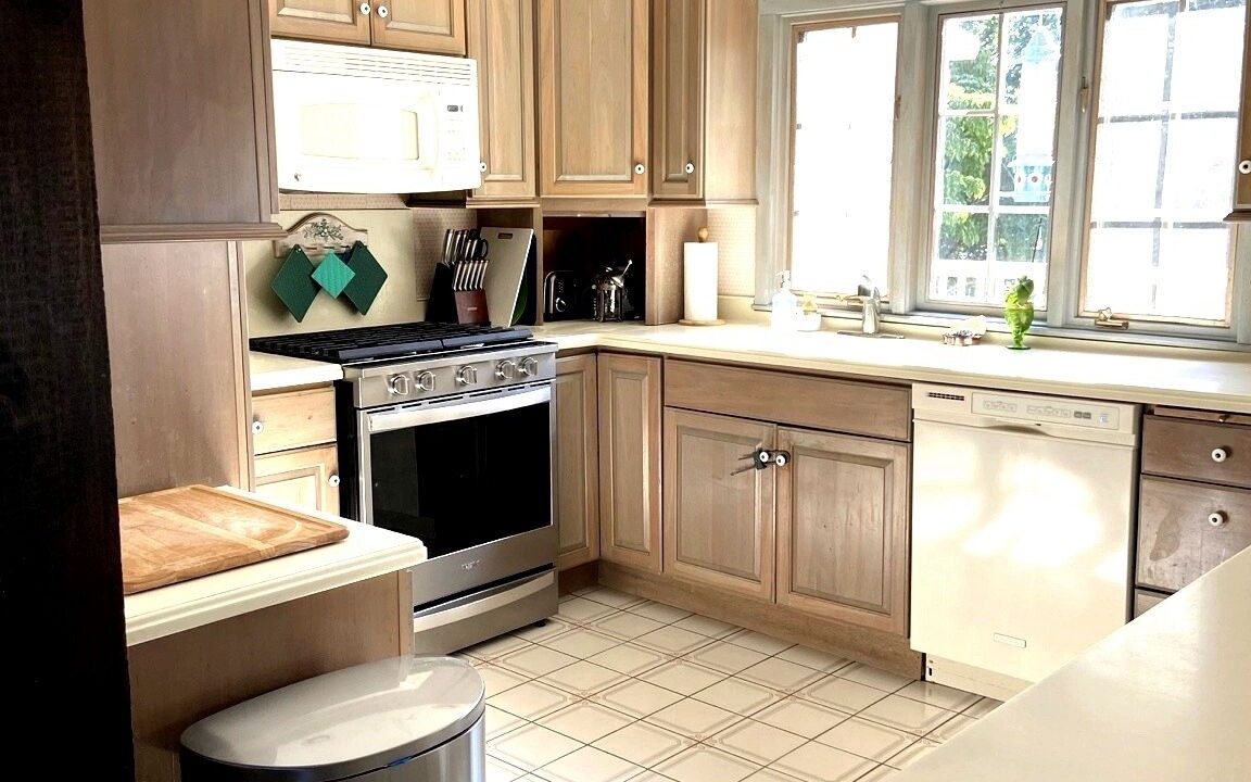 Photo of Kitchen in West Barnstable