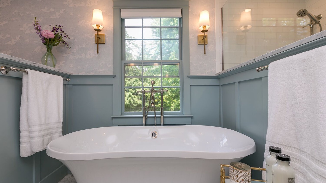 Photo of Bathroom in Pond Cove