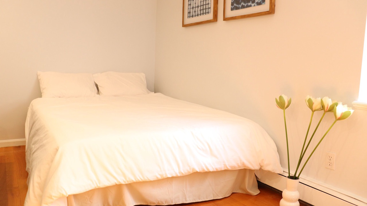 Photo of Bedroom in Porter Square