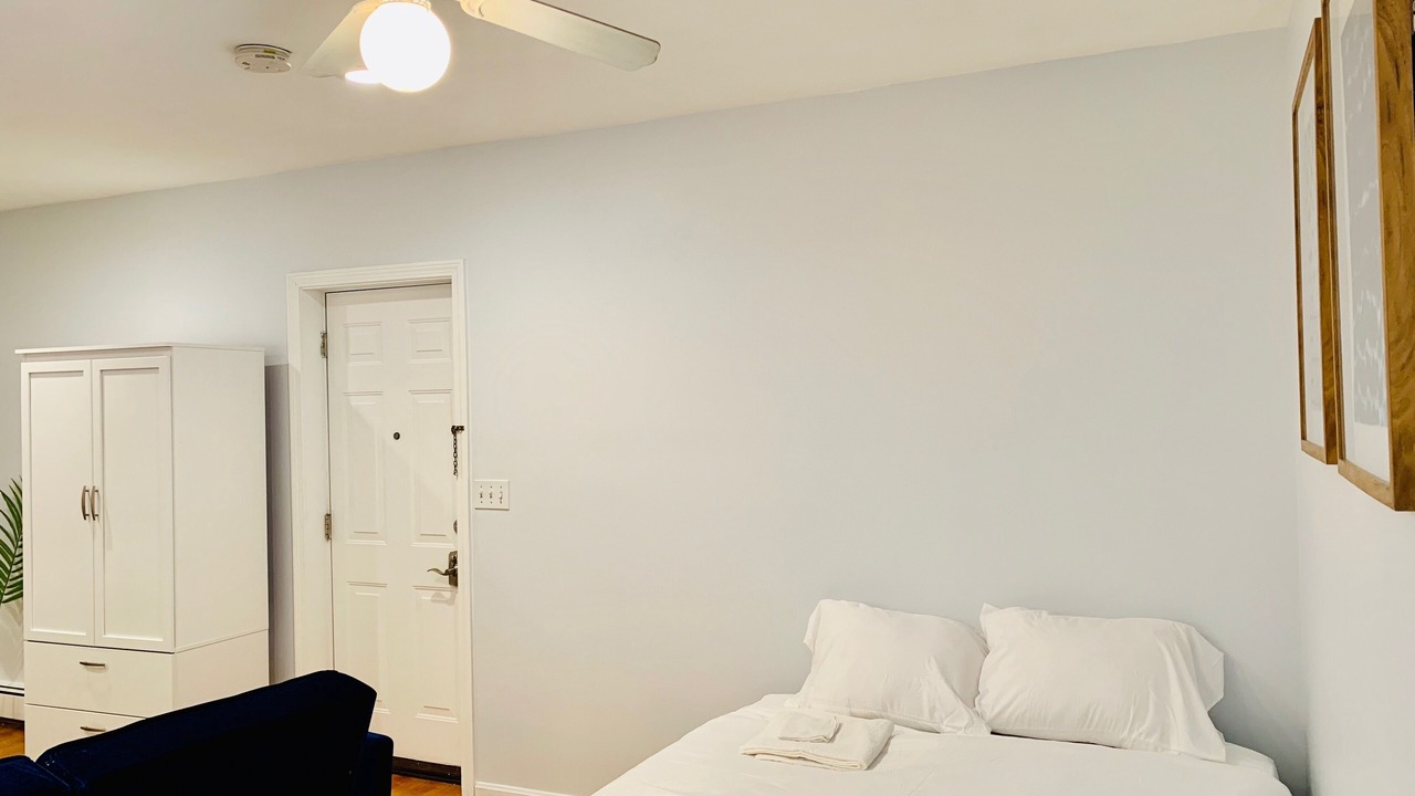 Photo of Bedroom in Porter Square