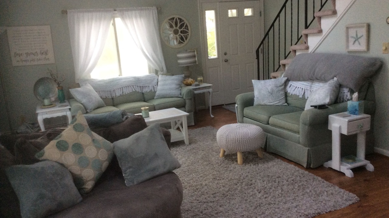 Photo of Livingroom in East Falmouth