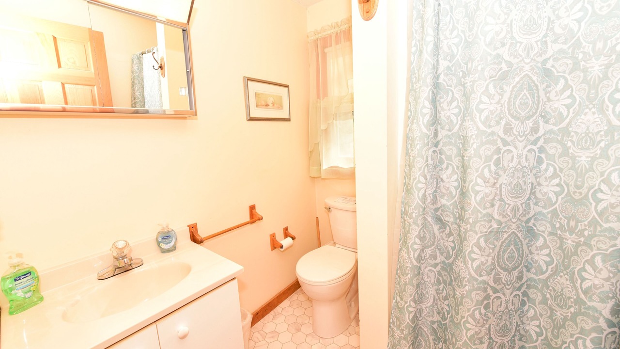 Photo of Bathroom in Eidelweiss Village