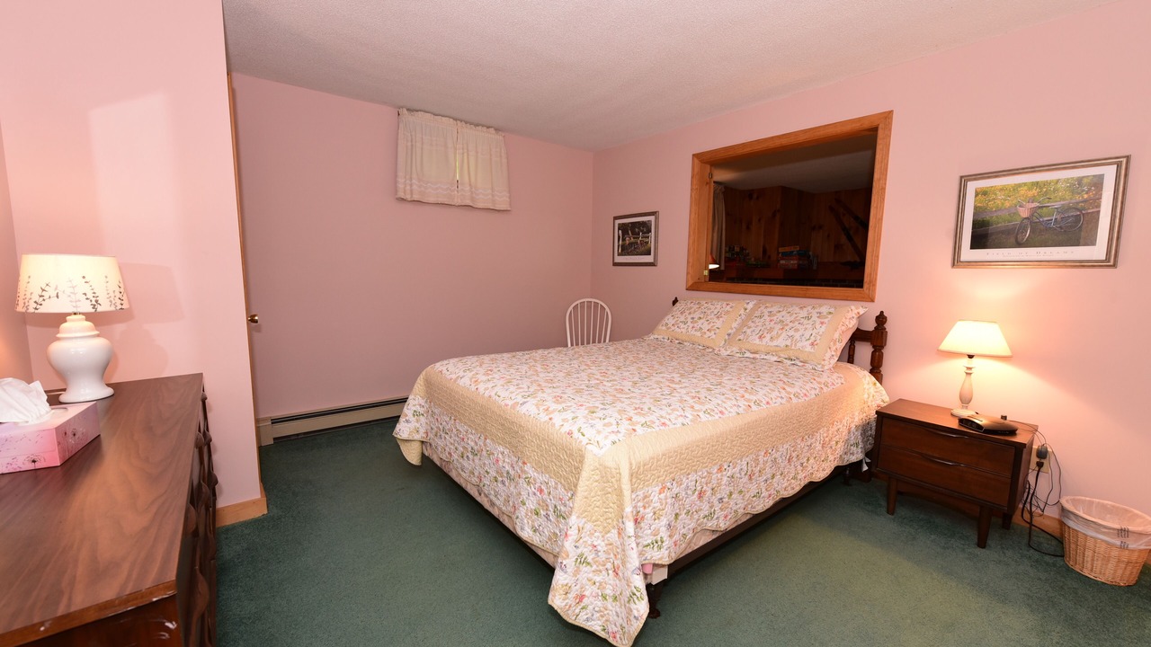 Photo of Bedroom in Eidelweiss Village