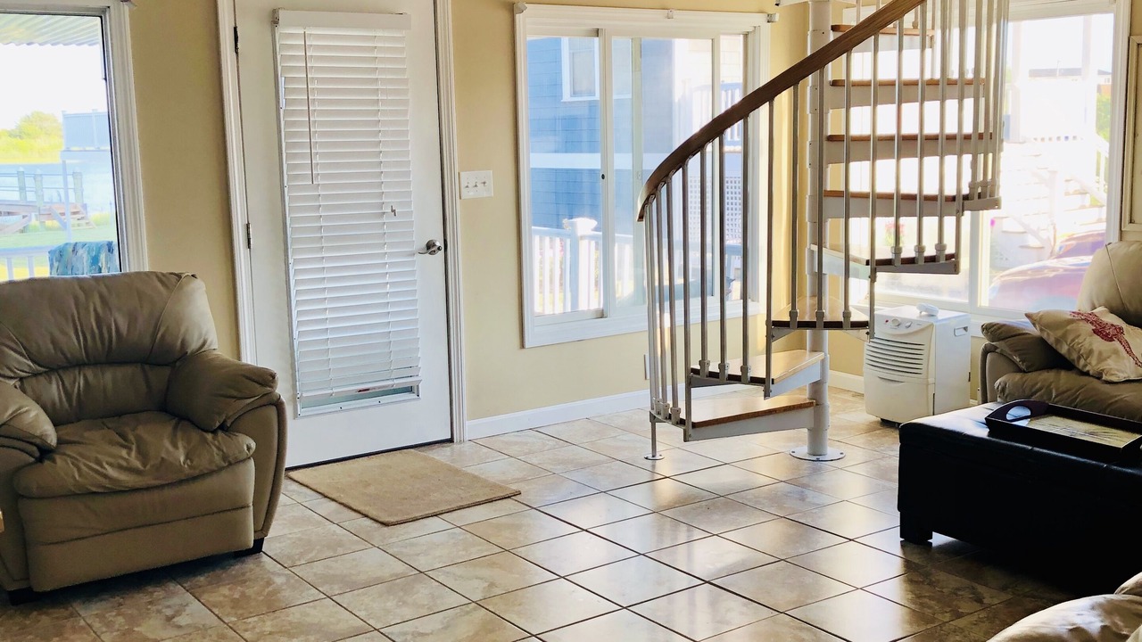 Photo of Livingroom in Misquamicut