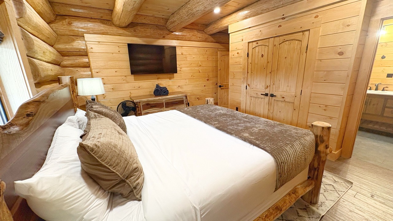 Photo of Bedroom in Center Conway
