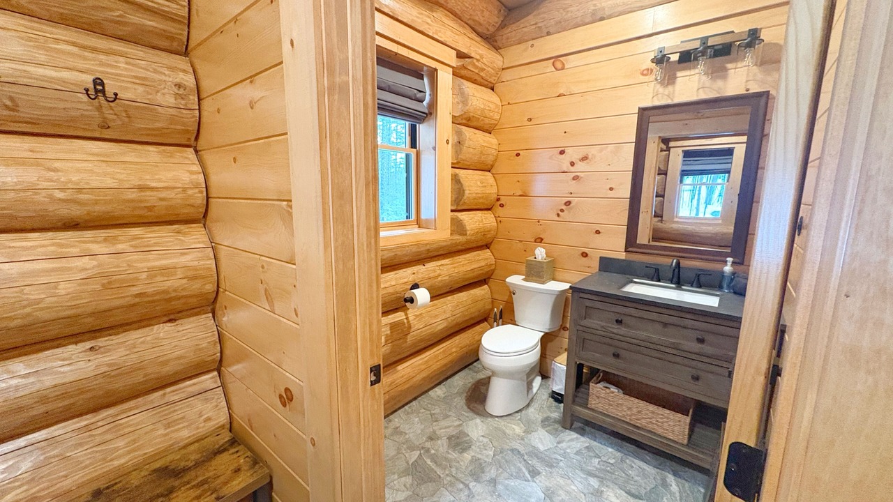 Photo of Bathroom in Center Conway