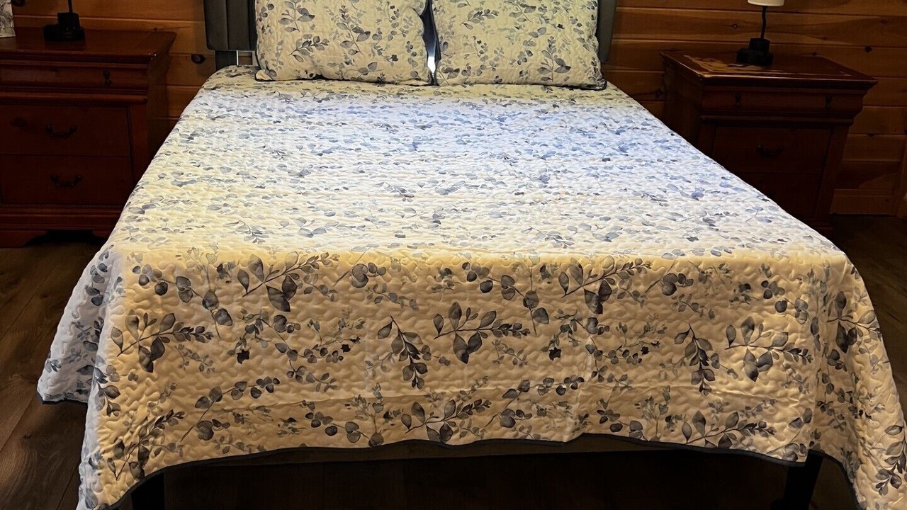 Photo of Bedroom in Lyman