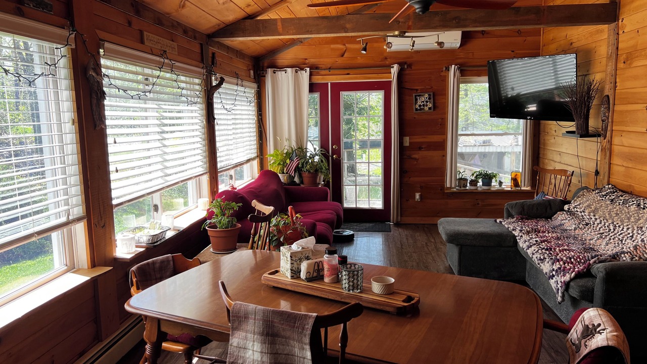 Photo of Livingroom in Lyman