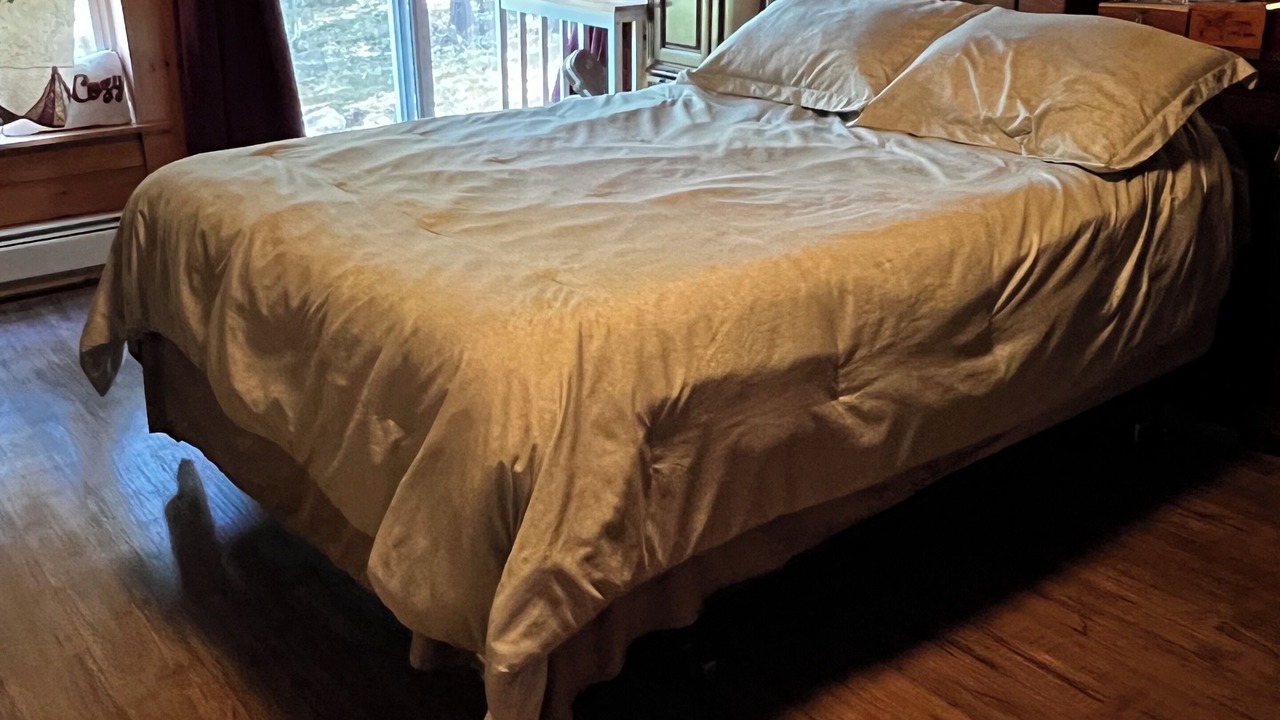 Photo of Bedroom in Lyman