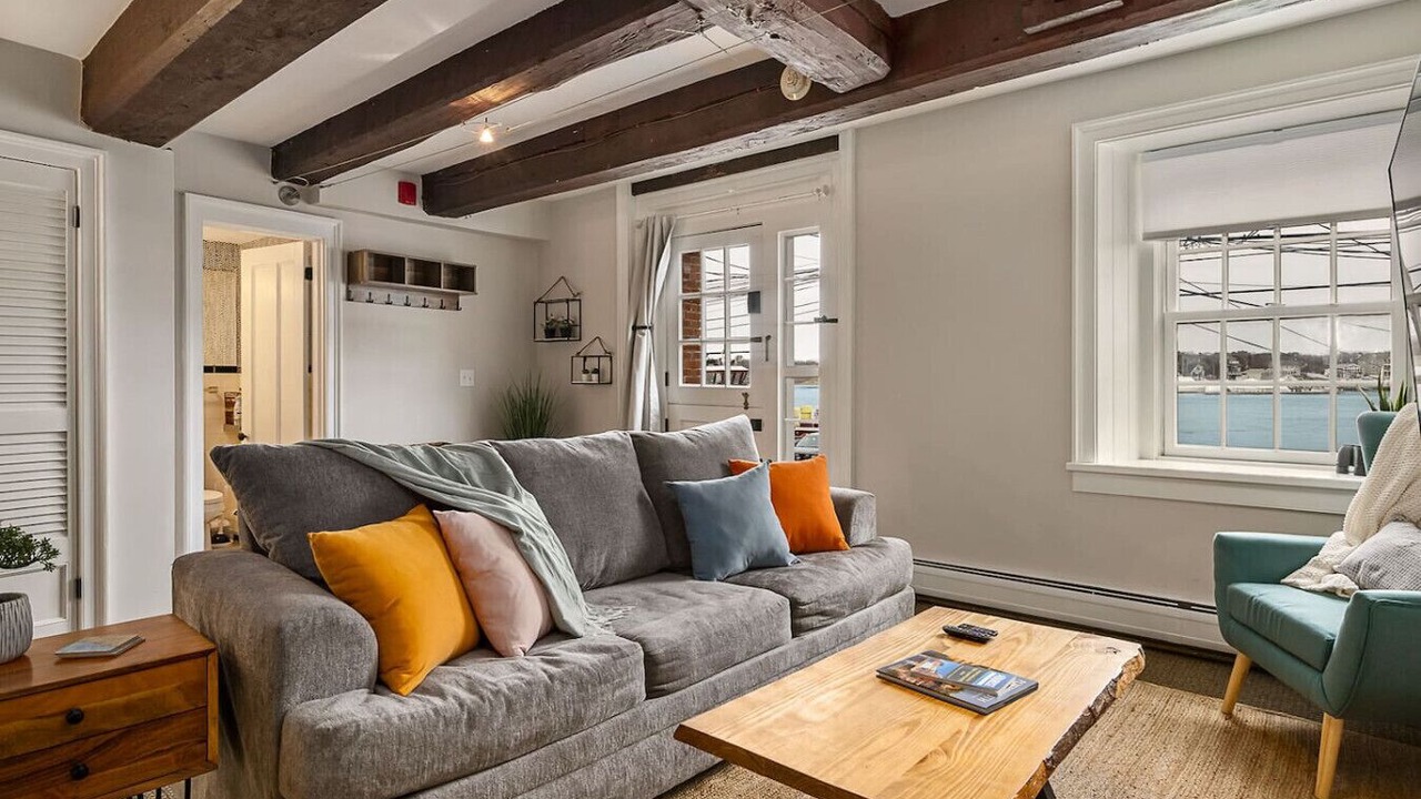 Photo of Livingroom in Portsmouth