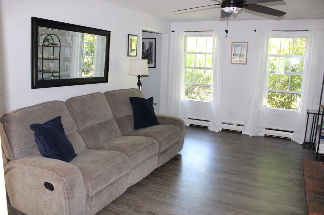 Photo of Livingroom in Wrentham