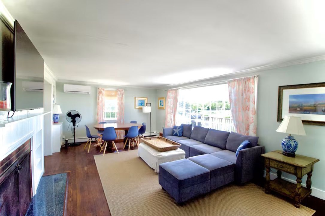 Photo of Livingroom in Block Island