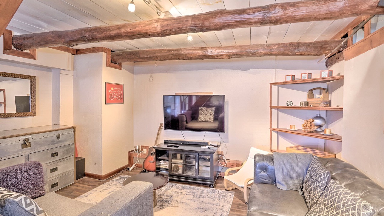 Photo of Livingroom in Jefferson