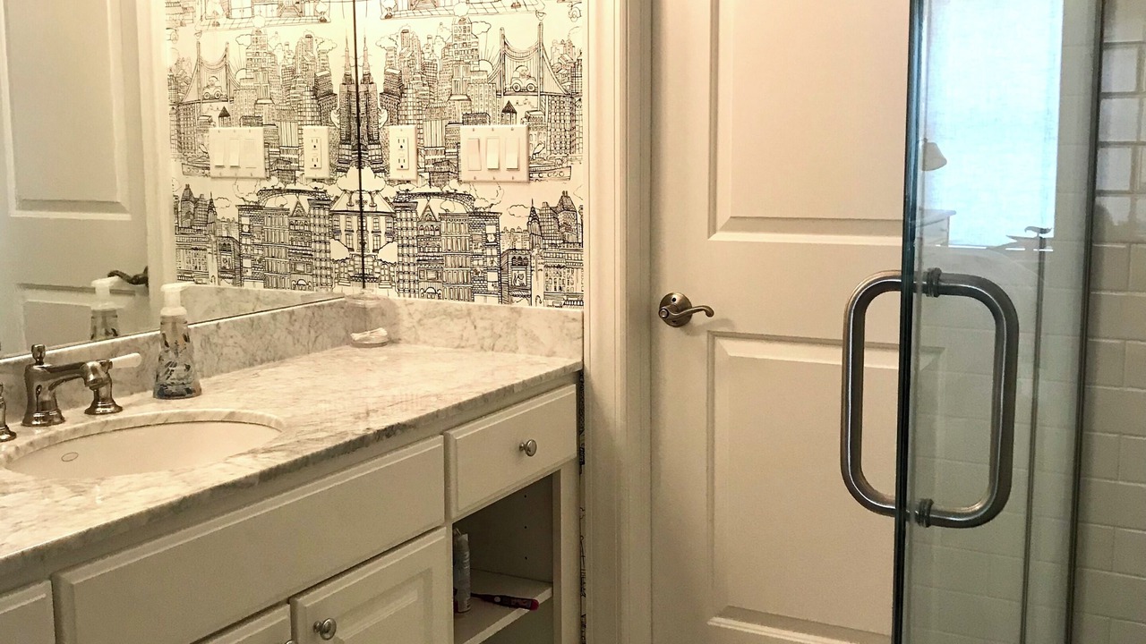 Photo of Bathroom in Shinnecock Hills