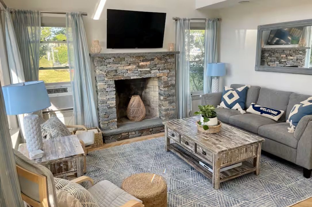 Photo of Livingroom in Block Island