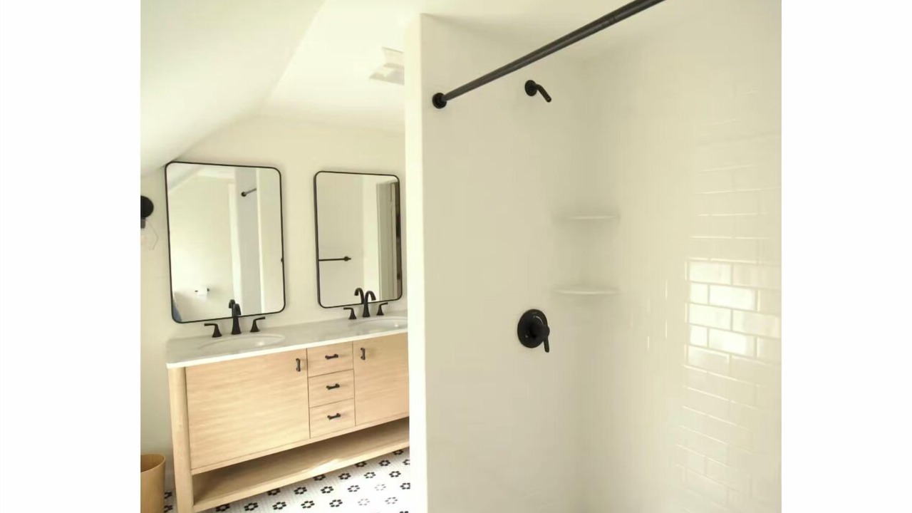 Photo of Bathroom in Block Island