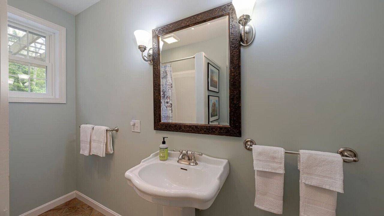 Photo of Bathroom in Town Hill