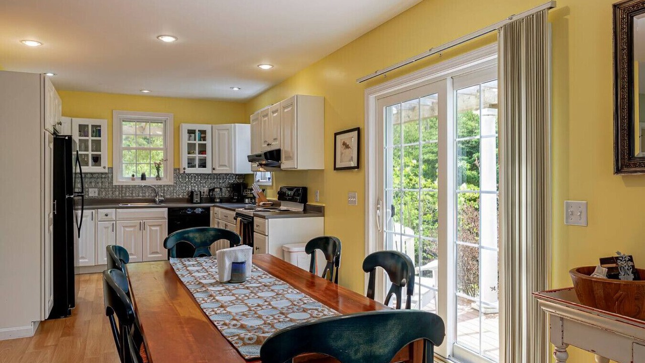 Photo of Kitchen in Town Hill
