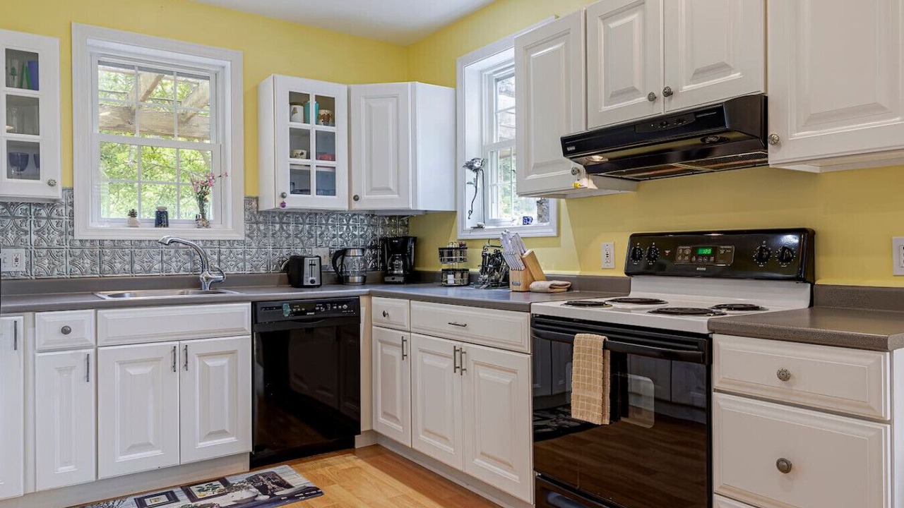 Photo of Kitchen in Town Hill