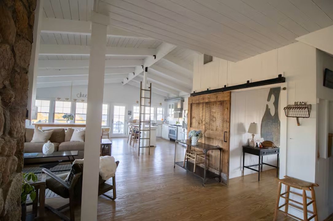 Photo of Livingroom in Block Island