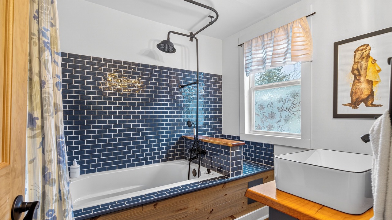 Photo of Bathroom in Old North End