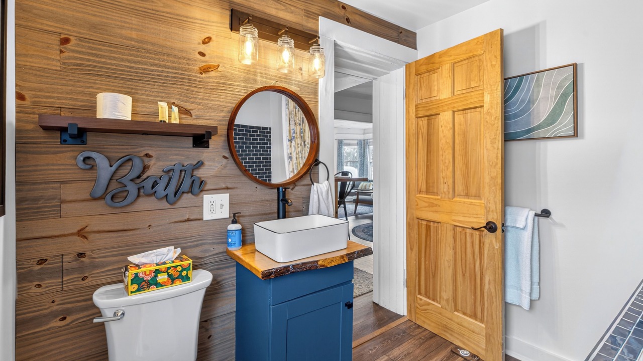 Photo of Bathroom in Old North End