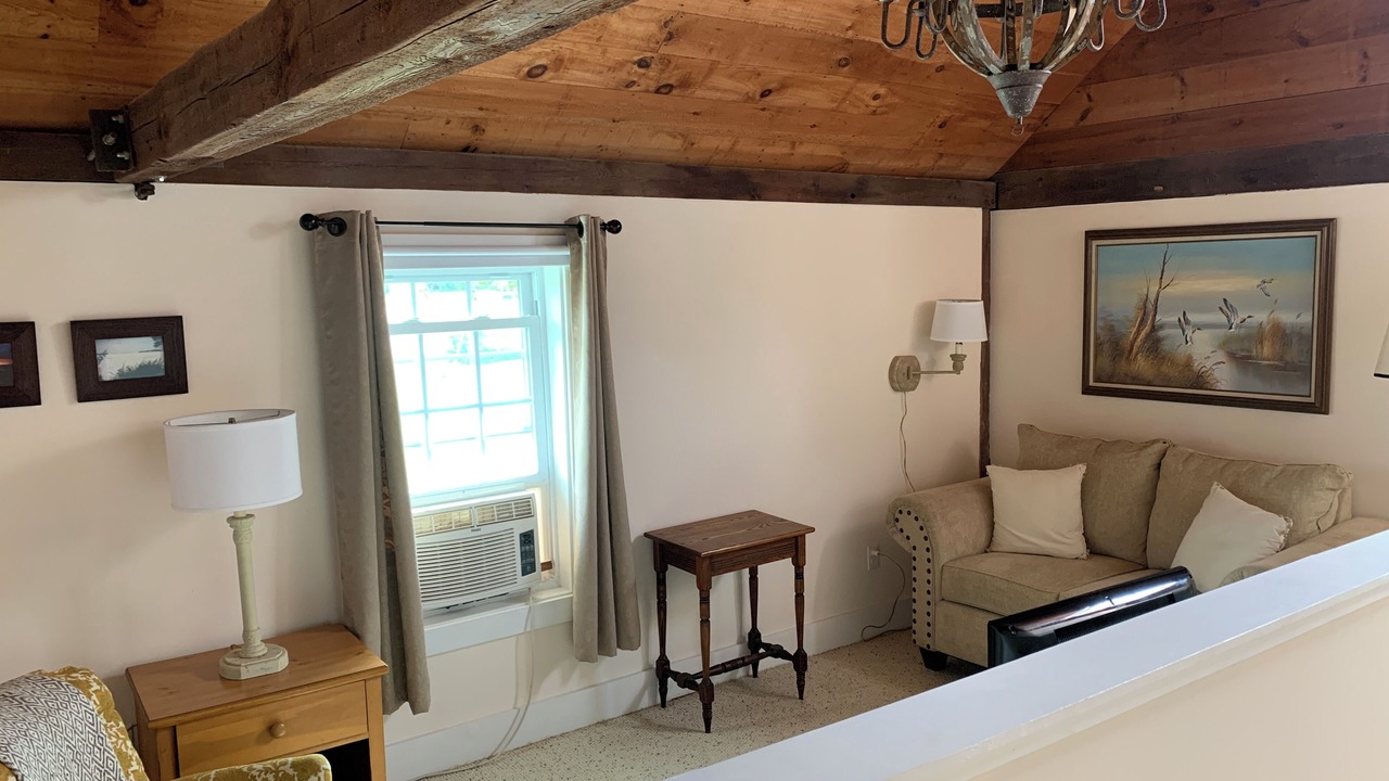 Photo of Livingroom in Wolfeboro