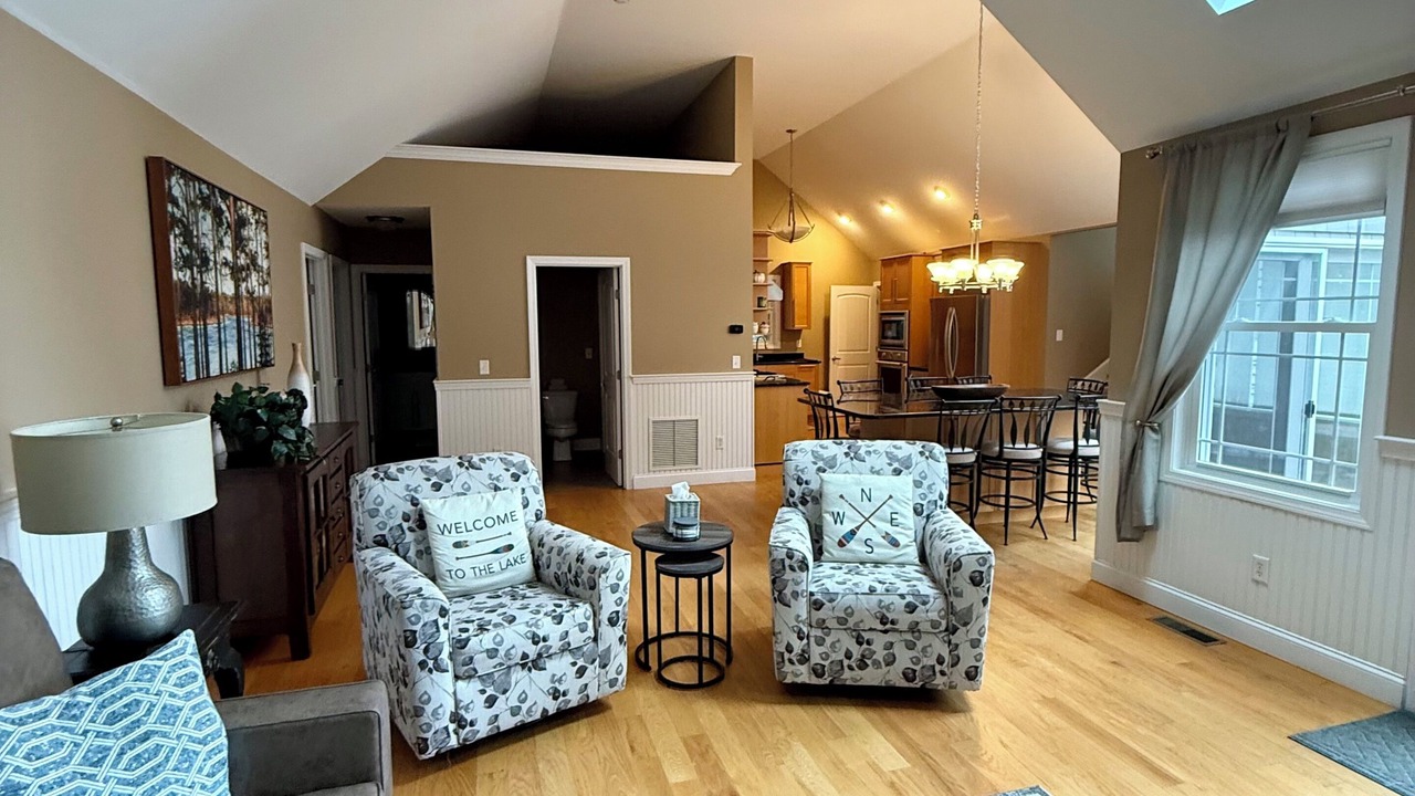 Photo of Livingroom in Gilford